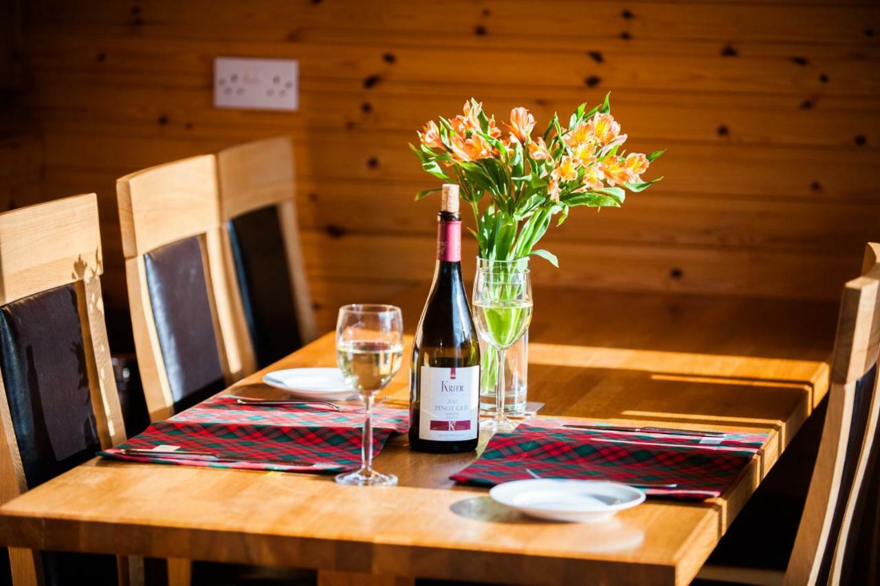 Achmony Holidays Villa Drumnadrochit Eksteriør bilde